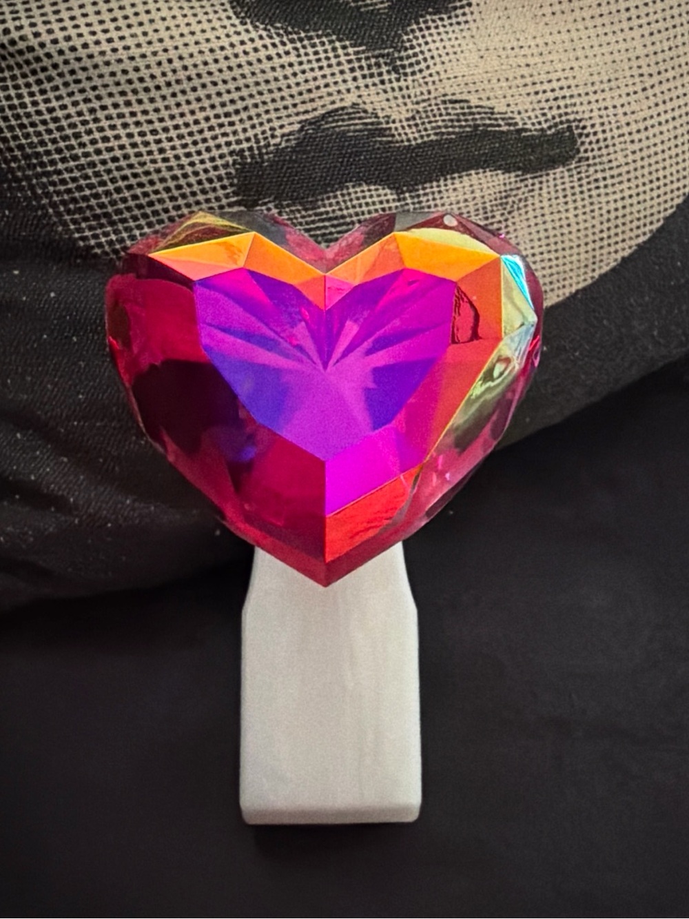 Bath and Bodywork’s Iridescent Faceted Heart Crystal wallflowers fragrance plug